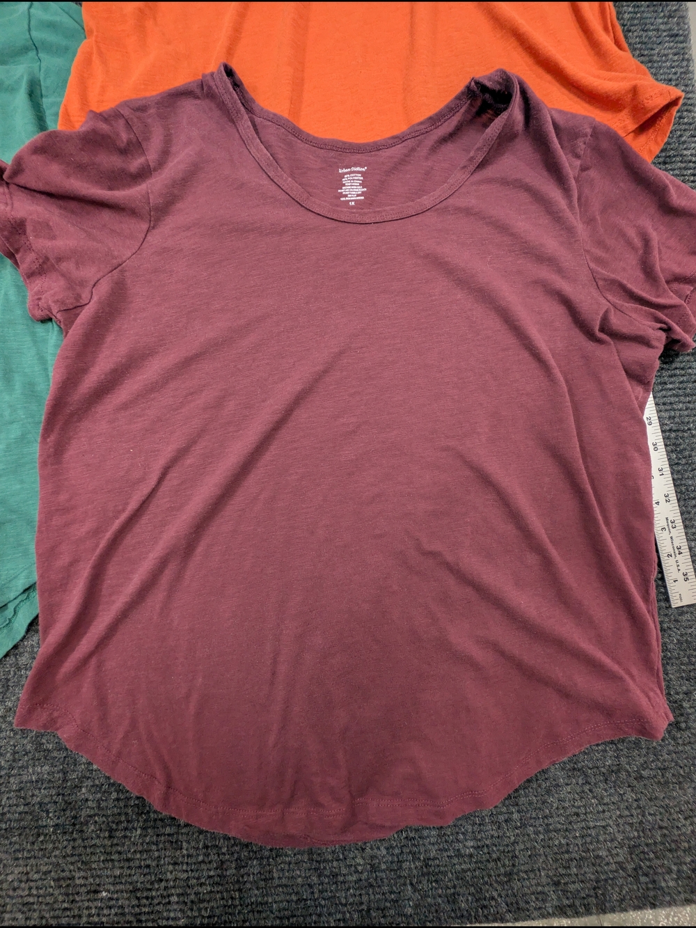 Lot Of 4 Women's Crewneck Short Sleeve Tees - Picture 6 of 7